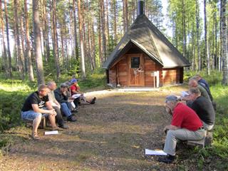 Kes�kokouksesta 2015